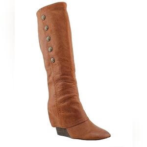 Vince Camuto Almay 8.5 B Wedge Knee High Leather Boots Cuff Buttons Brown 38.5